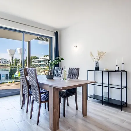 Luxueux Dans Un Site Exceptionnelle Apartment