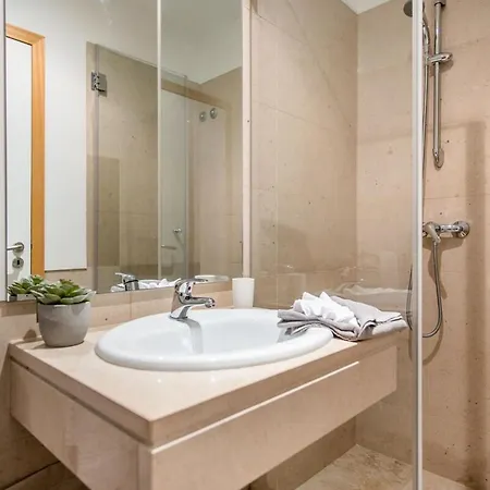 Appartement Luxueux Dans Un Site Exceptionnelle